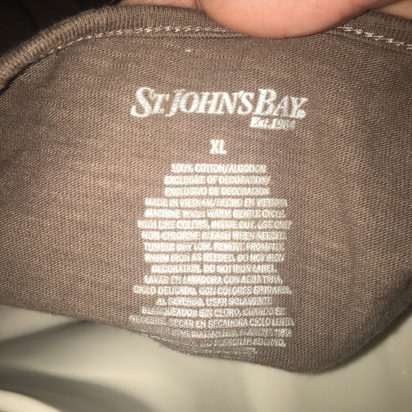 St. John’s Bay shirt - Picture 3 of 3